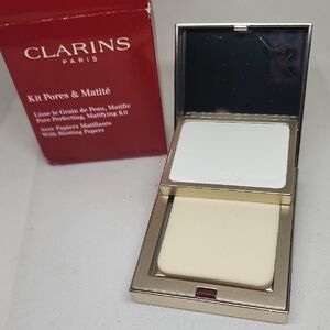 Clarins Gold Compact with Blotting Papers